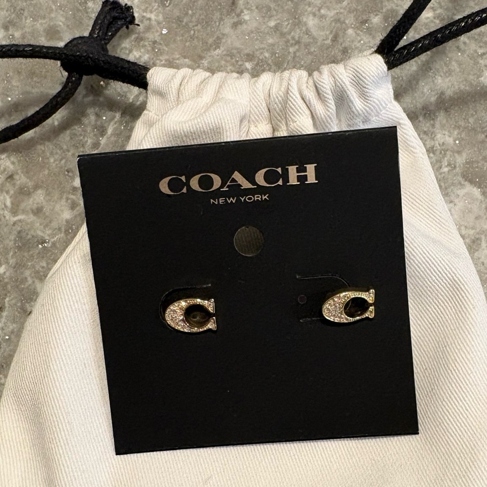 ⭐️⭐️NWT COACH 29824 Signature C Gold Rhinestone Pave Stud ⭐️⭐️ - Picture 3 of 4